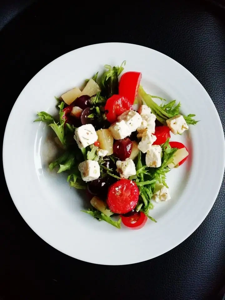 Editorial photo illustrating: Veggie Delite Calories Lab: Swaps That Move the Needle