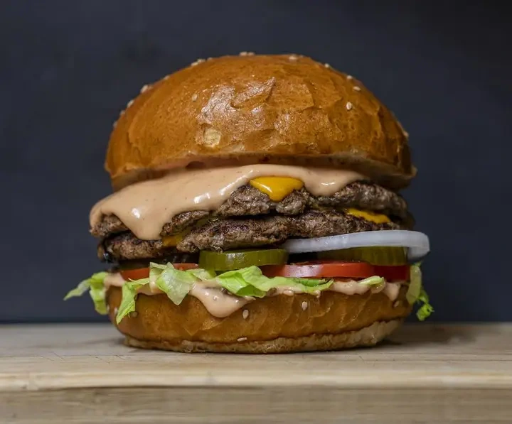 Editorial photo illustrating: FAQ: Footlong Calorie Ranges