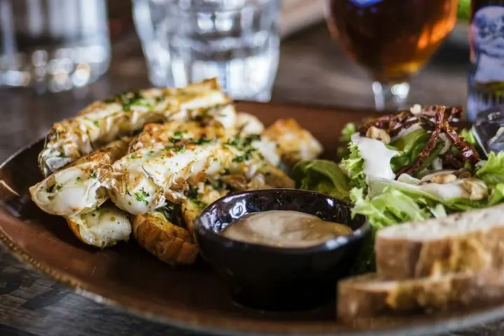 Editorial photo illustrating: Meal of the Day on the Timeline: Public Menu Memory Notes